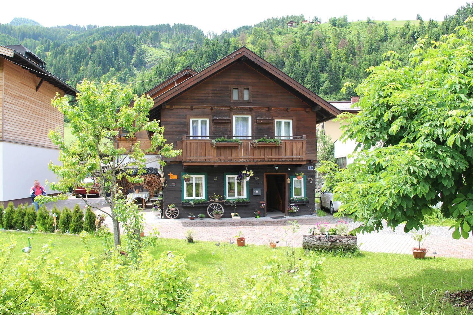 Peterlhaus Villa Клайнарл Екстериор снимка